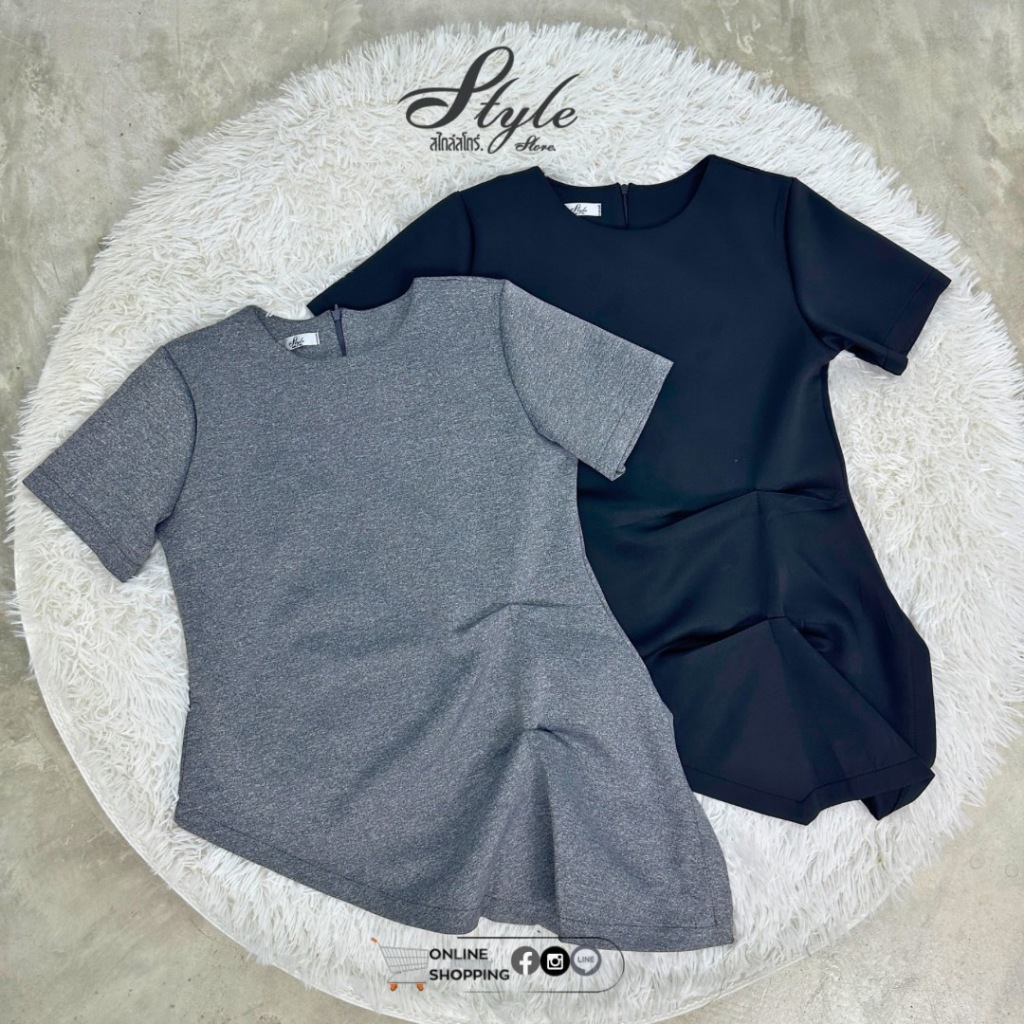 SS 400045 เสื้อรุ่นนี้ เป็นฟรีไซส์ น้องจะเป็นเสื้อคอกลม มีซิปหลัง ตัวผ้าจะเป็นผ้าอยู่ทรง ผ้าไม่ยึด