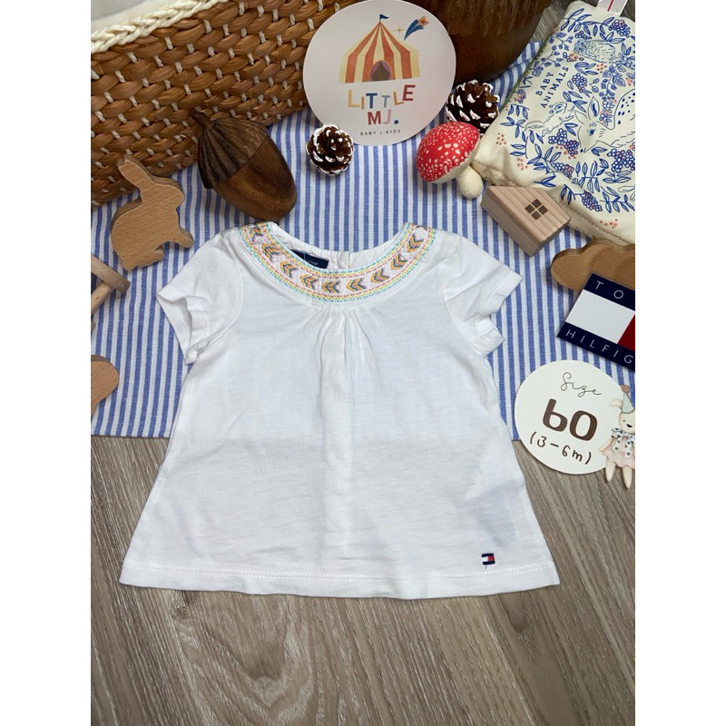 Size : 60 เสื้อยืดเด็กผู้หญิง แบรนด์ Tommy Hilfiger ❤️