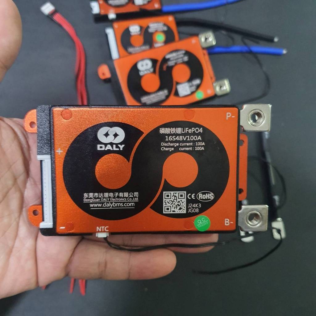 พร้อมส่งด่วน BMS ของแท้จากโรงงาน Daly บอร์ด BMS 4S/7S/8S/16S สำหรับแบตเตอรี่ LiFePo4 NMC สายแพร