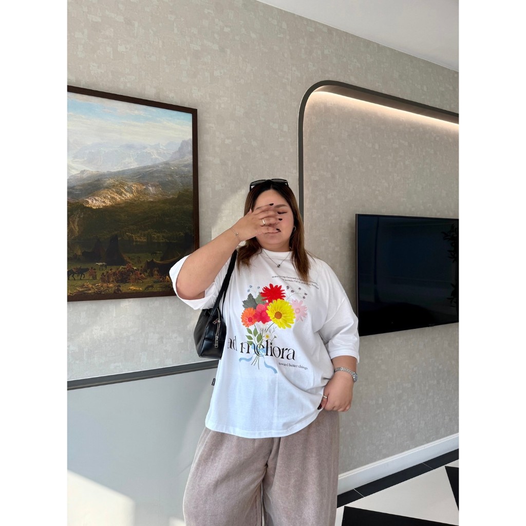 CurveG Flower Oversized T-Shirt เสื้อโอเวอร์ไซส์ดอกไม้