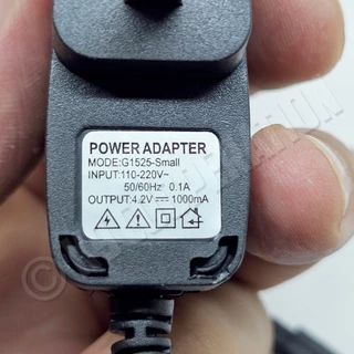 สายชาร์จไฟฉายคาดหัว Adapter ชาร์จหม้อแบต ชาร์จไฟฉายส่องกบ ขนาด 4.2V