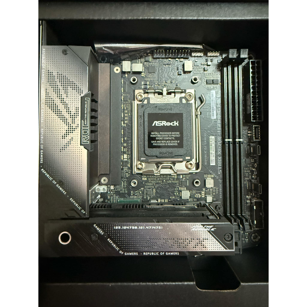 ASUS ROG STRIX X670E-I GAMING WIFI ( มือสอง )