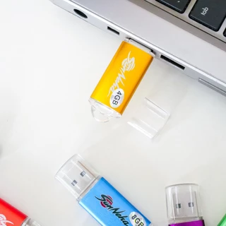 แฟลชไดร์ฟ /USB / Flash Drive 2.0/ ที่เก็บข้อมูล/ อุปกรณ์สำรองข้อมูล