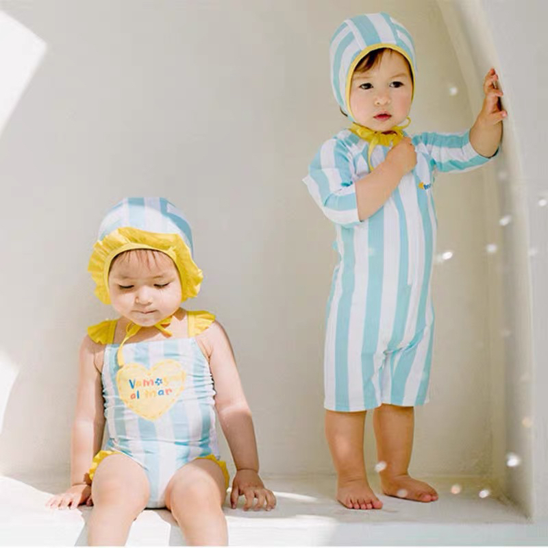 [มาใหม่]ชุดว่ายน้ำเด็ก ชาย-หญิง + หมวก summerนี้ต้องมี ลายทางสุดน่ารัก กันแดด แห้งเร็ว👙