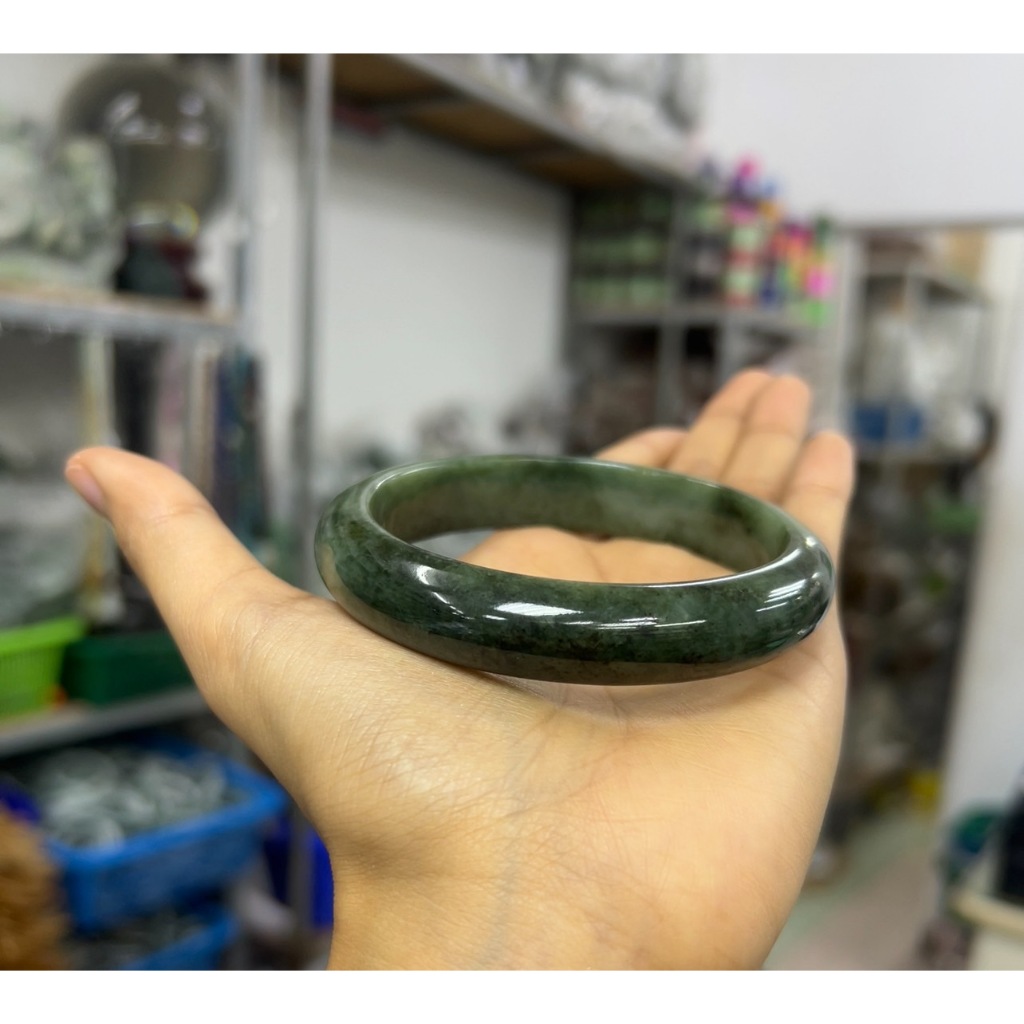กำไลหยกเจไดต์ Natural Jadeite Type A เขียว เขียวใบตอง เขียวเข้ม
