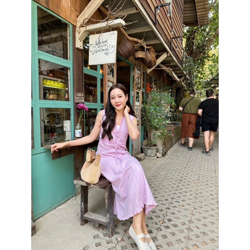 Jadoar dress 🍋เดรส4สี่ คอวีปักลูกไม้น่ารักตะโกนนน - รูปที่ 4