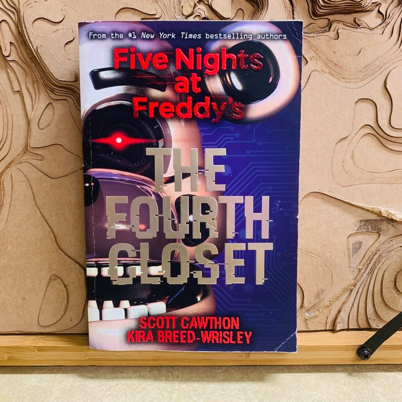 ท762 THE FOURTH GLOSET