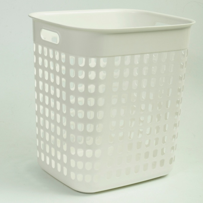 ตะกร้าสี่เหลี่ยมสีขาว ขนาดกลาง 32W*39L*40H มือจับไม่เจ็บ BK-110 ใส่ได้หลากหลาย Multi purpose Basket M Size
