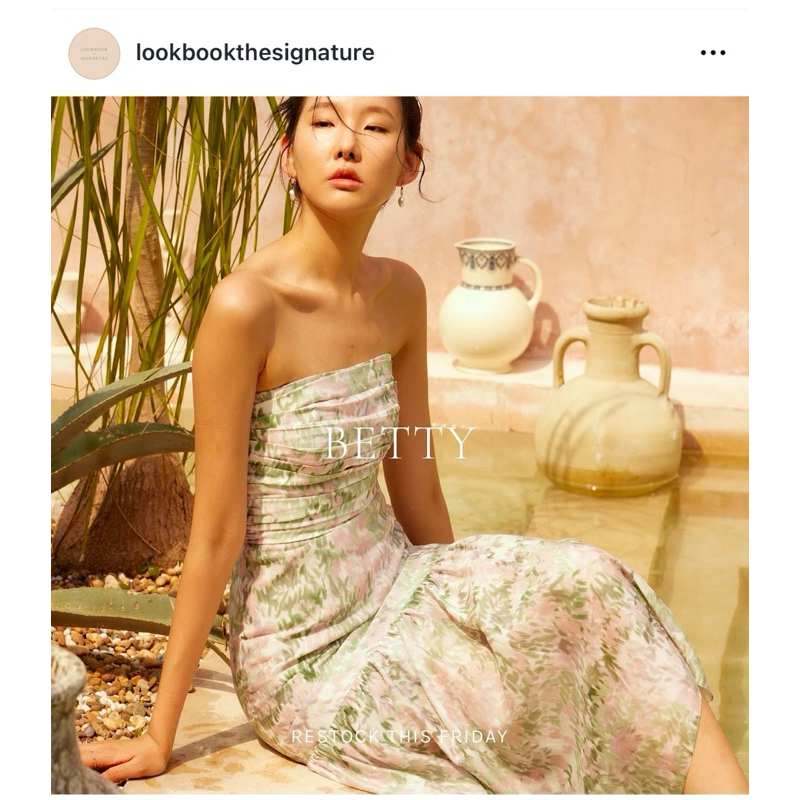 ส่งต่อ use like new lookbookthesignature bettydress sz.xs จากรารา 3,250 บ.