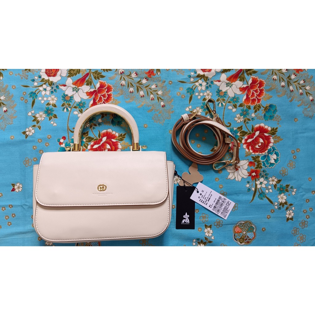 กระเป๋าหนังแท้สตรีทแบรนด์สีครีม Mexican & Classic