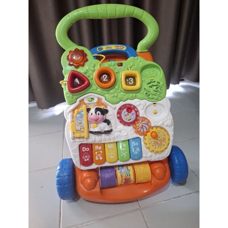 รถหัดเดินเด็ก ยี่ห้อvtech มือสอง สภาพดี97% มีกล่องครบ