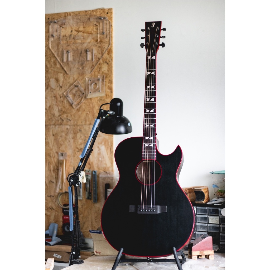 FONZO V-220SB SJ Cutaway