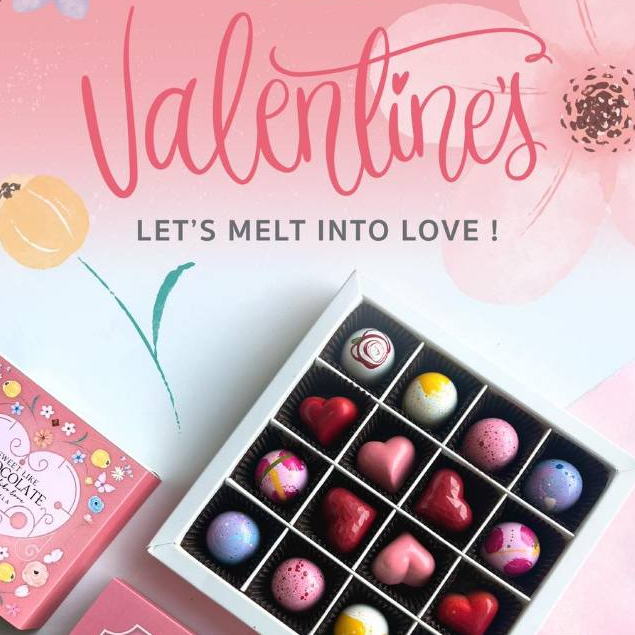 (ได้รับหลัง 14 กุมภาพันธ์) บงบงช็อกโกแลตสอดไส้ กล่อง 16 ชิ้น (Bonbons Chocolate) ตรากานเวลา
