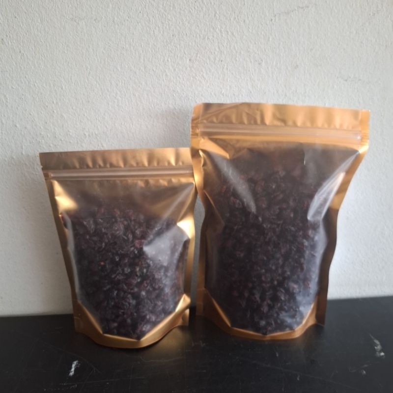 แครนเบอร์รี่แห้งขนาด 100 กรัม อบแห้งพร้อมทาน รสเปรี้ยวหวานอร่อยมีประโยช์น