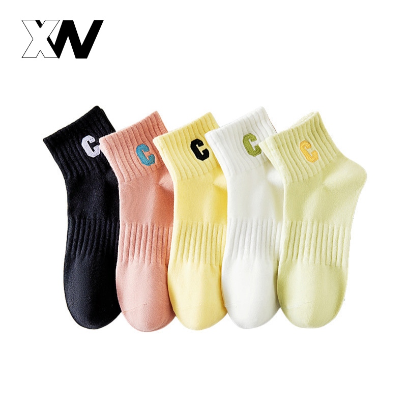 XWbrand  สต๊อกแน่น ถุงเท้าแฟชั่นข้อสั้น ดีเทลลายทางน่ารักกรุบ แถมผ้านิ่มมาก ระบายอากาศดี ราคาก็ถูกใครอยากได้รีบตำด่วน
