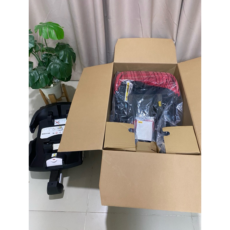 Doona carseat 4in1 + ฐาน isofix แบรนด์แท้100%💯🥰 ❤️‍🔥สวย ใหม่มาก คู่มือครบ ซัพพอร์ตแท้ครบชุด