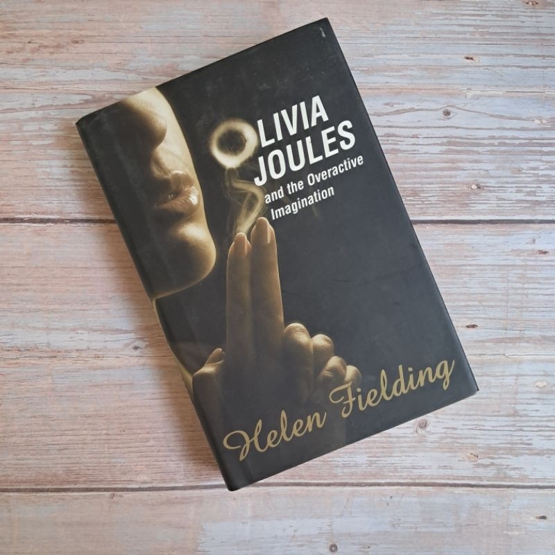 #มือสอง นิยายผู้ใหญ่ Olivia Joules and the Overactive ImaginationHelen Fielding by William Trevor.