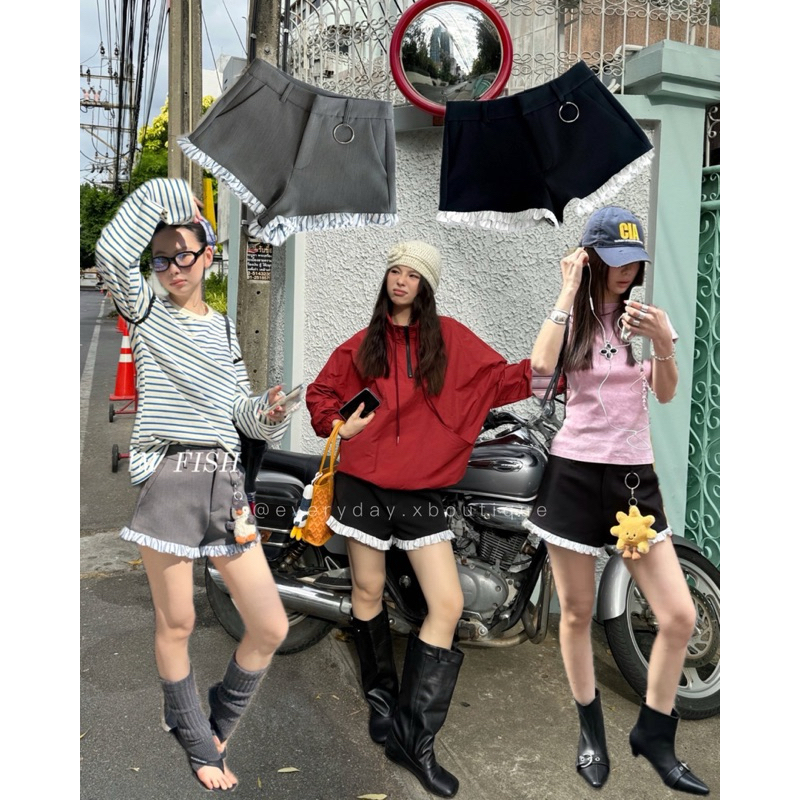 ☁️ ️ (SM) ไอเท็มใหม่ล่าสุด! กางเกงขาสั้นดีไซน์ปลายขาเย็บผ้าระบายริ้ว กิมมิคแต่งห่วงอะไหล่เงิน onseason