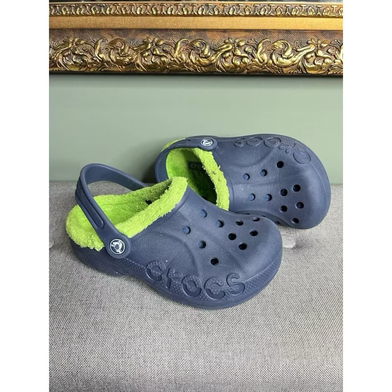 รองเท้าcrocsเด็กมือสอง