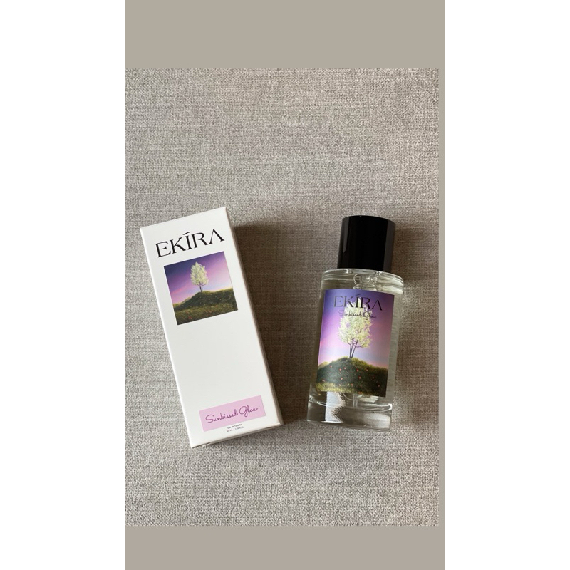 Ekira Sunkissed Glow ดอกไม้สีม่วง 50ml