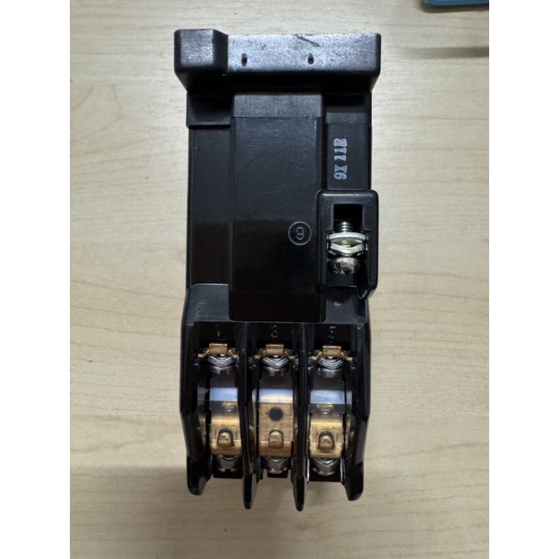 Industrial Rellay SRC50-2U/X(4a2b)Fuji Electric