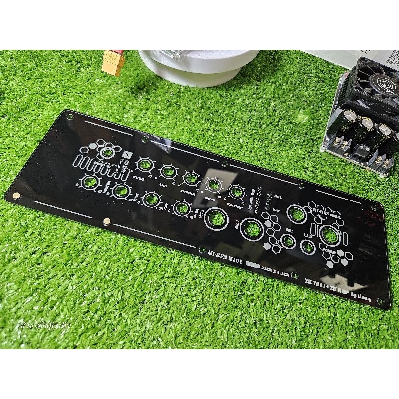 แผ่นเพลท TB21F  ST21 +ปรีไมค์ zk-AMP สีดำเงา ลายรังผึ้ง