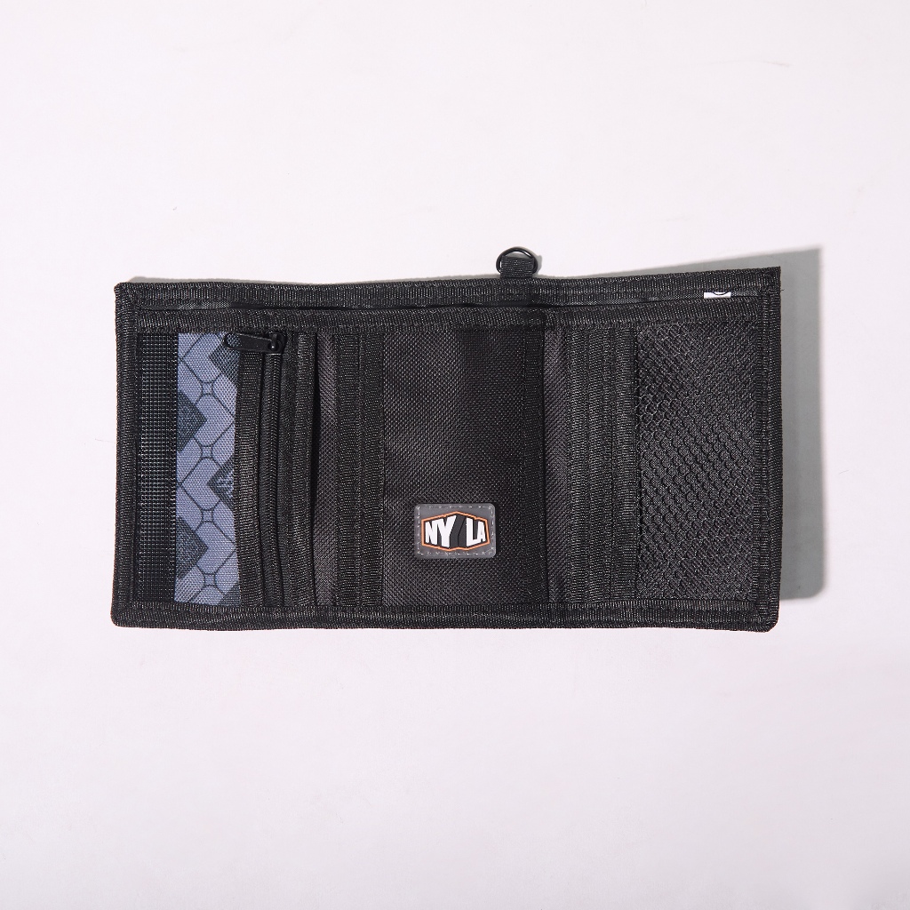 NYLA กระเป๋าสตางค์ SIGNATURE PATTERN TRI-FOLD WALLET
