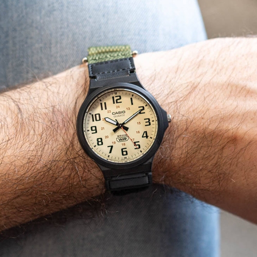 CASIO นาฬิกาข้อมือผู้ชาย สายผ้า รุ่น MW-240,MW-240B,MW-240B-3B,MW-240B-5B - รูปที่ 4