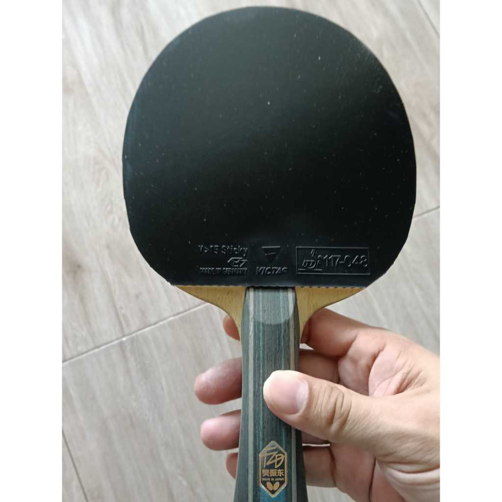 ยางปิงปองมือ 2 Victas V15 Sticky