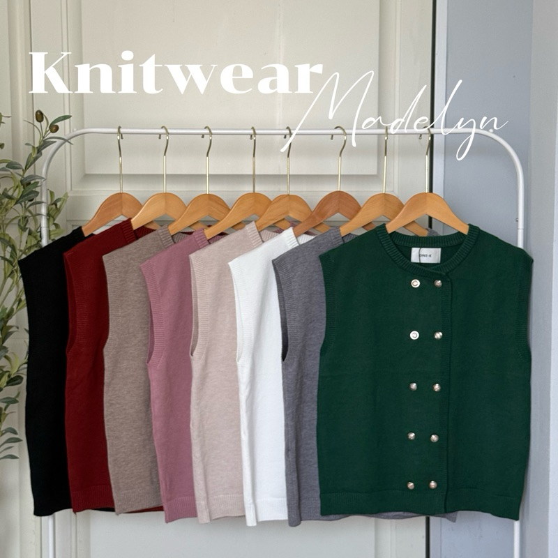 [ป้าย One-K] เสื้อไหมพรม ทรงแขนกุดกระดุม 2 แถว ดีเทลจึ้งใส่แล้วดูแพง สวยเนี๊ยบบเก๋