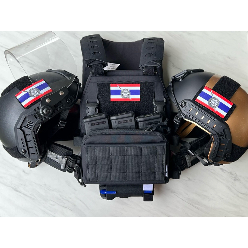 ป้ายธงชาติมีตราโล่ ติดเสื้อเวส ติดหมวก(แบบอัดลงบนตีนตุ๊กแก)