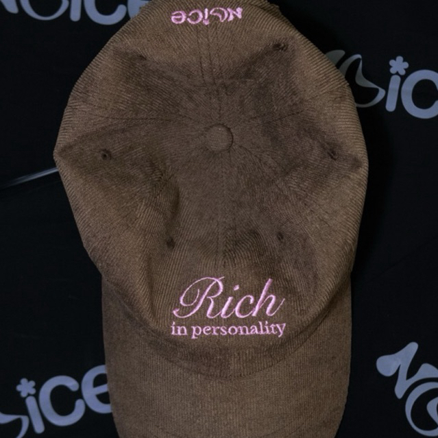 Noice l หมวกสีน้ำตาลลูกฟูก 'Rich in personality' (Pink)