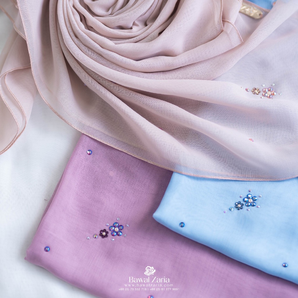 ZARIA Crystal Bawal ผ้าคลุมบาวาประดับคริสตัล