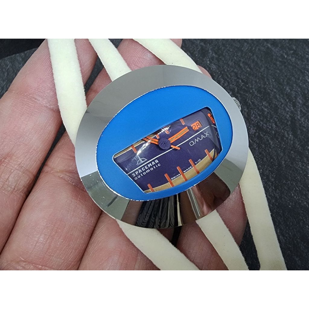 นาฬิกา VINTAGE SPACEMAN OMAX OVAL CASE AUTOMATIC หน้าสีฟ้า
