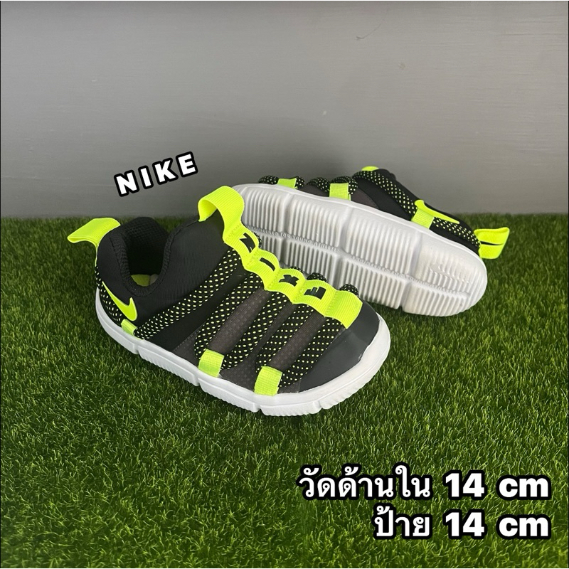 รองเท้าเด็กมือสองสภาพดี มือ 2 สลิปออนหนอนกระชับเท้า สีดำเขียว เบา หัดเดิน นุ่ม NIKE NOVICE 14 cm