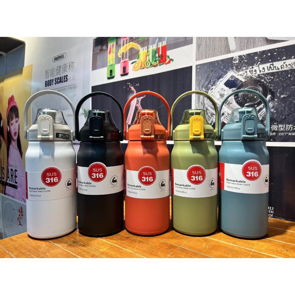 แก้วเยติ 1.5L แก้วเก็บความเย็น 1500ML กระบอกน้ำ พร้อมหลอด  45oz ไม่เป็นไอน้ำ