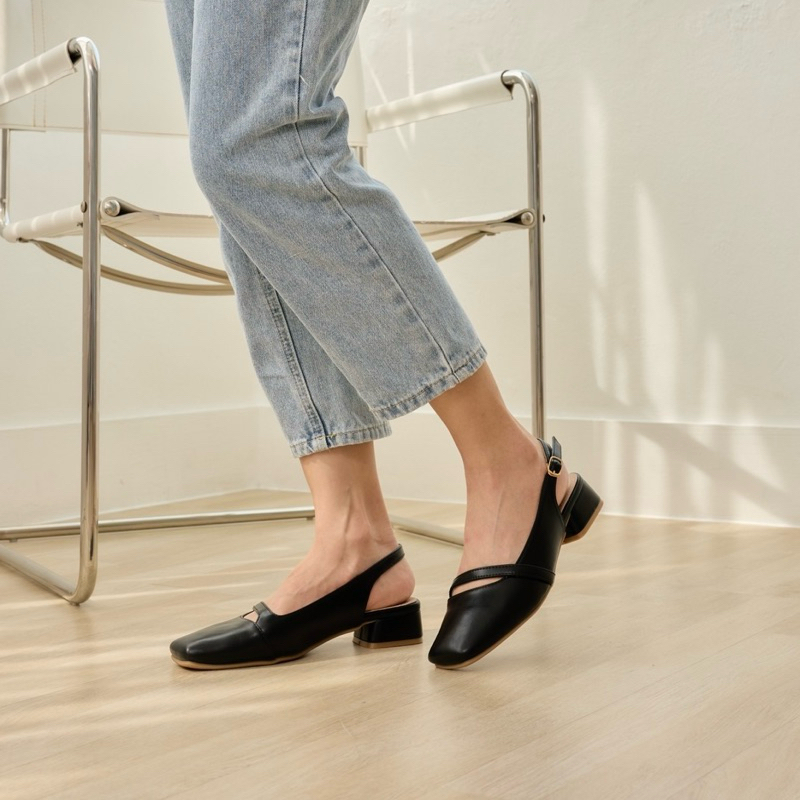 Gordinary Ellen คัทชูเรียบรัดส้น Size 36-40 (A37-91)