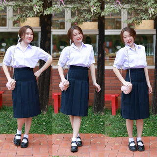กระโปรงนักเรียนทรงแคบ สีกรมเข้ม-สีดำ ผ้ามันดีวาย ตีเกร็ด5.5นิ้ว ยาว22,23,24,25,26 กระโปรงม.ปลาย