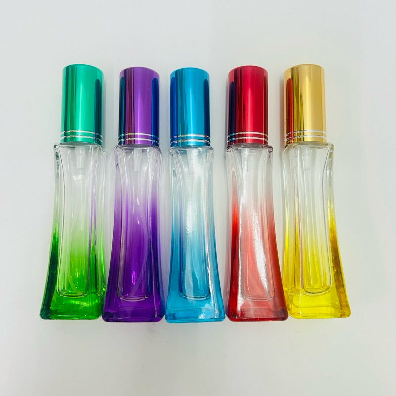 ขวดน้ำหอมรุ่น หอยคอย ขนาด 25 มล. มี5 สี หัวสเปรย์อย่างดี