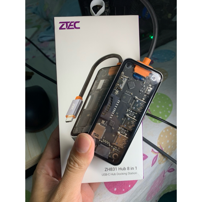 ZTEC ZH831 HUB 8 in 1 USB-C 100W ,HDMI 4K,LAN 1Gbps,USB-A USB 3.2 Gen 1x1,SD Card,Micro-SD -12M