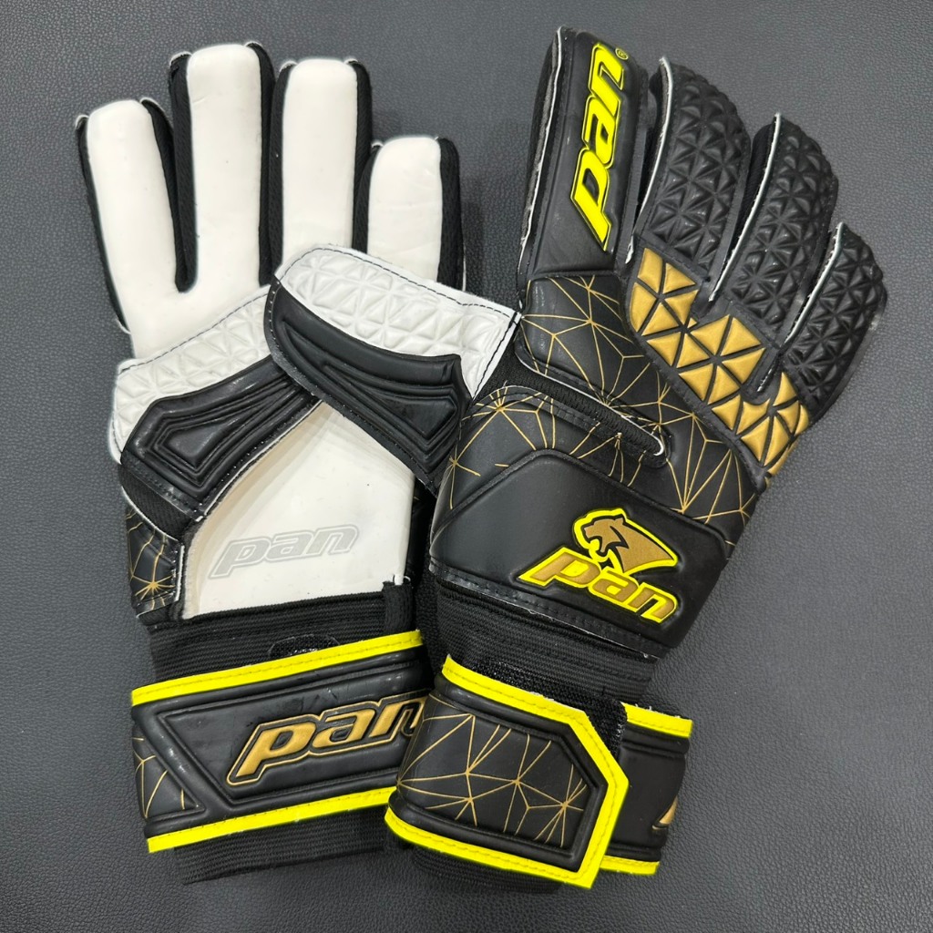PAN PV1547 ถุงมือประตู ถุงมือผู้รักษาประตู ไม่มีฟิงเกอร์เซฟ แพน Goalkeeper Glove