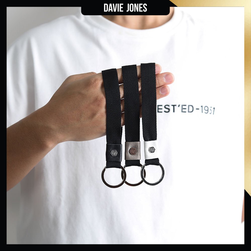 DAVIE JONES พวงกุญแจ Keychain สีทอง ขาว ดำ