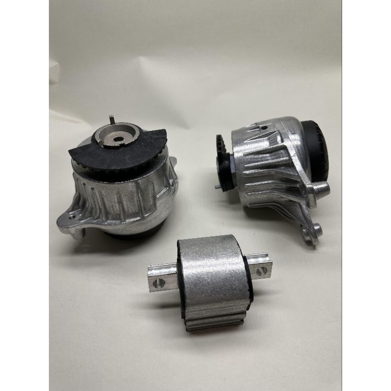 Mrecedes-Benz ยางแท่นเครื่อง W205  เบอร์Benz S-Class W205