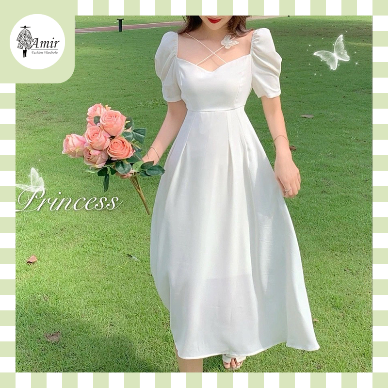 เดรสสีขาว เดรสสไตล์ฝรั่งเศส คอเหลี่ยม ประดับผีเสื้อ ทรงสวย