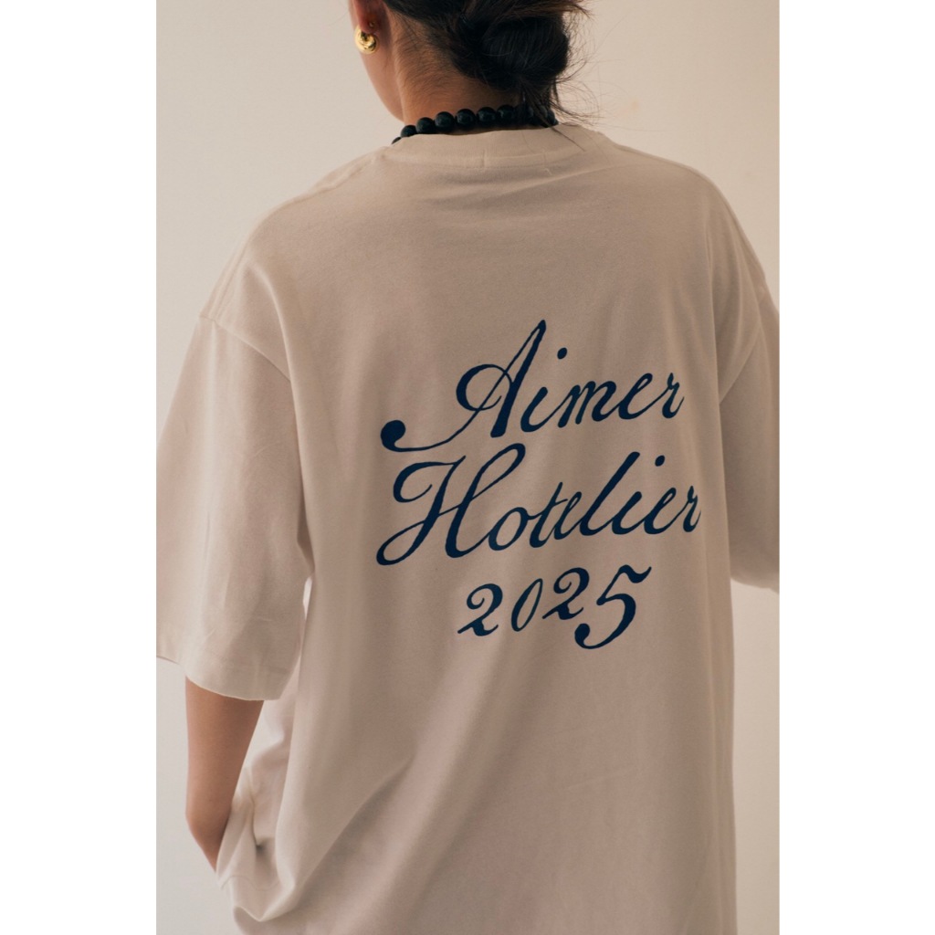 AIMER - Hotelier T-Shirt เสื้อยืด