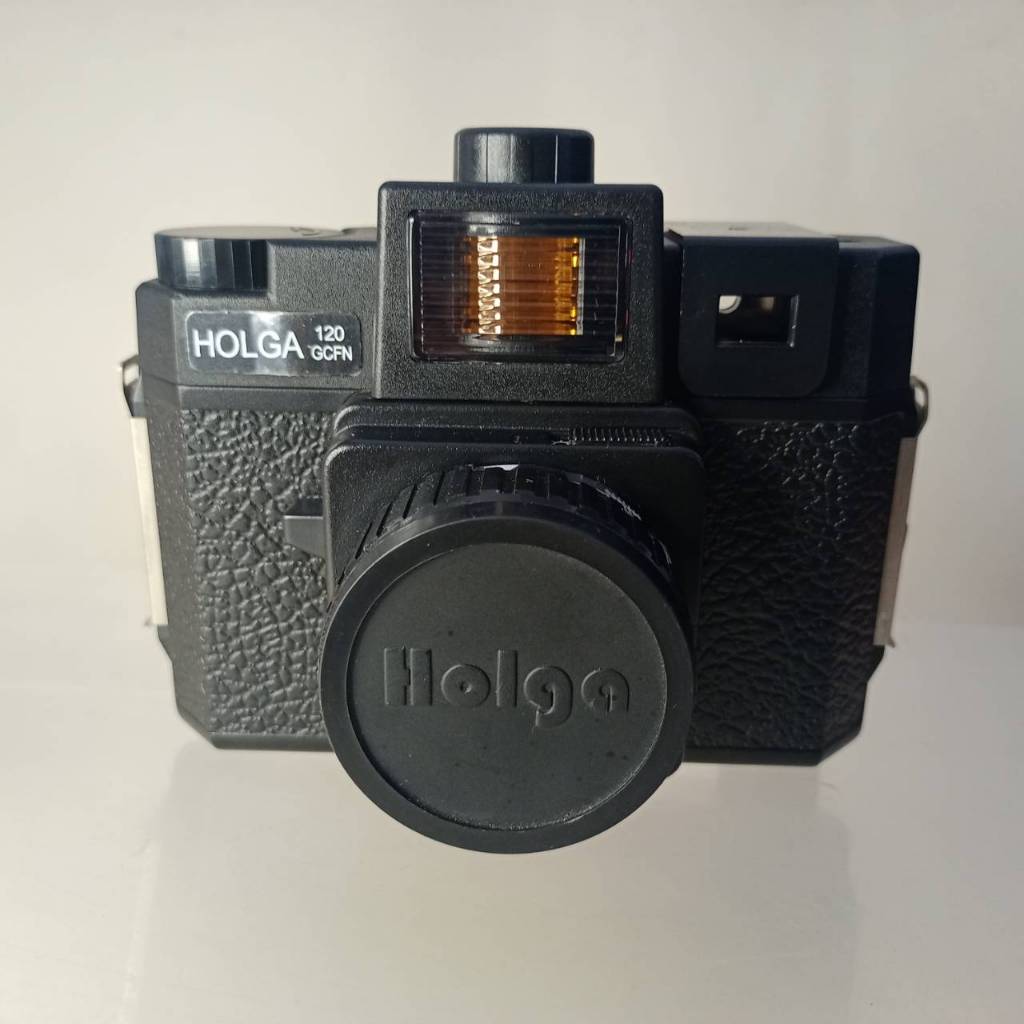 Holga 120 GCFN (With film winder)Medium Format Analog Film Camera 120 GCFN (Black)