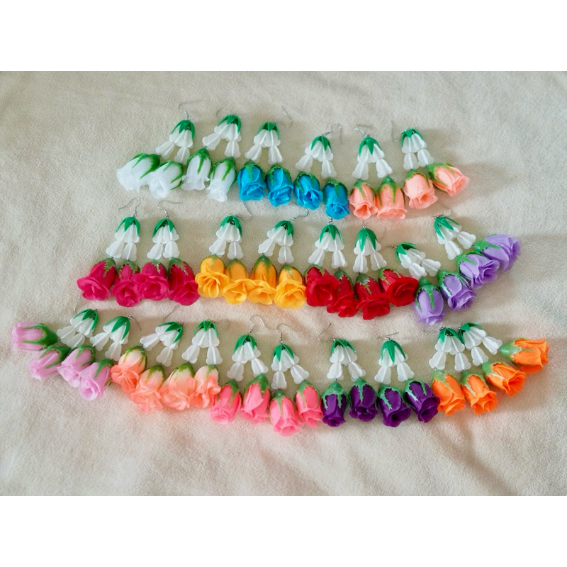 ต่างหูพวงมาลัยดอกไม้พลาสติก