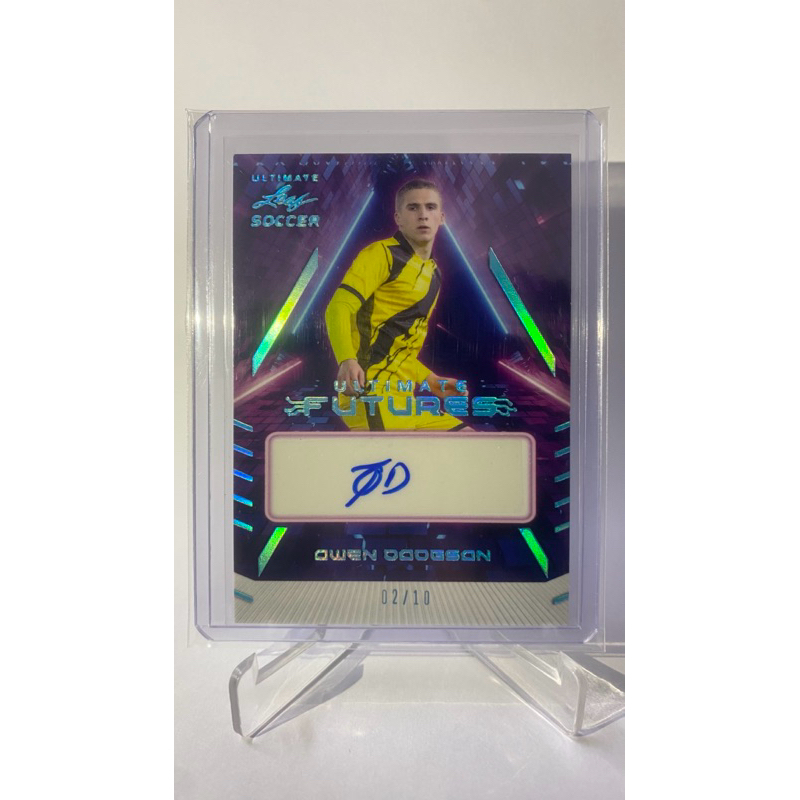 การ์ดนักฟุตบอลสำหรับสะสม (ลายเซ็น + Run# 02/10) Owen Dodgson LEAF Ultimate FUTURES Leaf SOCCER 2022 