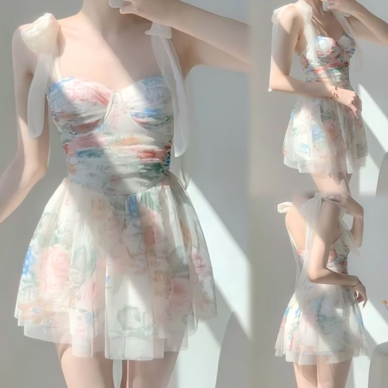 🌸Swift Bra🌸ชุดว่ายน้ำวันพีช กระโปรง ลายดอกไม้ สายสะพายไหล่ปรับได้ เซ็กซี่เปลือยหลัง ผ้าเนื้อดี