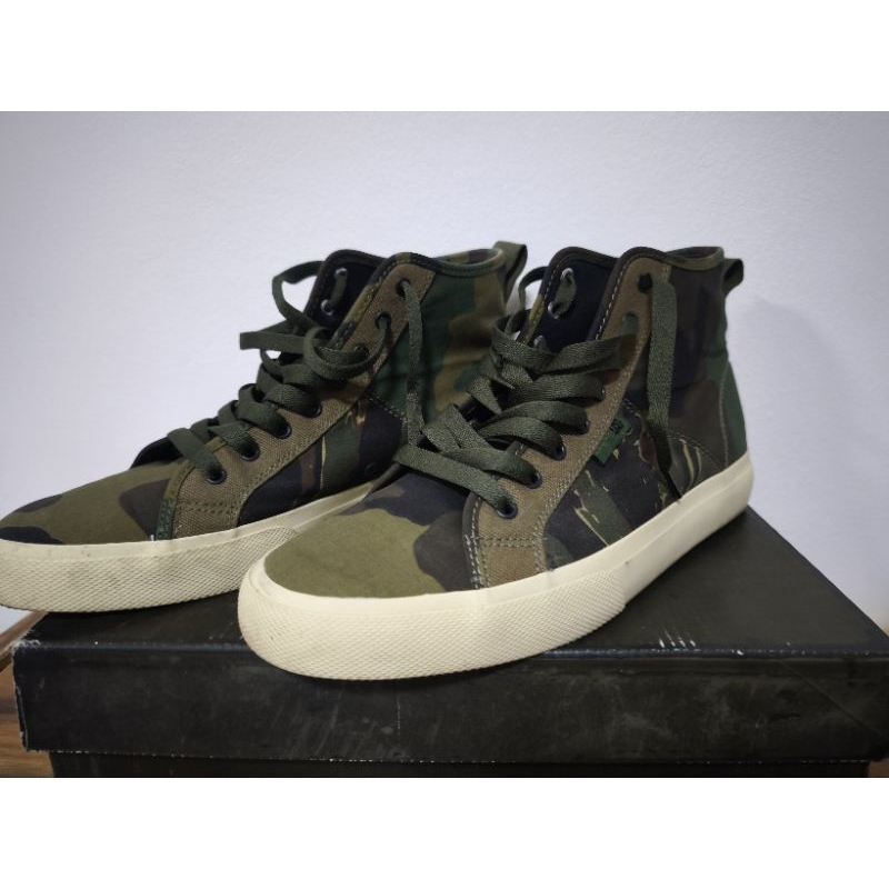 ขายรองเท้าหุ้มข้อ DC ของแท้ ใส่ 2 ครั้ง ส่งฟรี (ราคาเต็ม 2550 บาท)